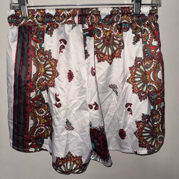 Missguided White and Red Patterned Athletic Shorts - Picture 6 of 6
